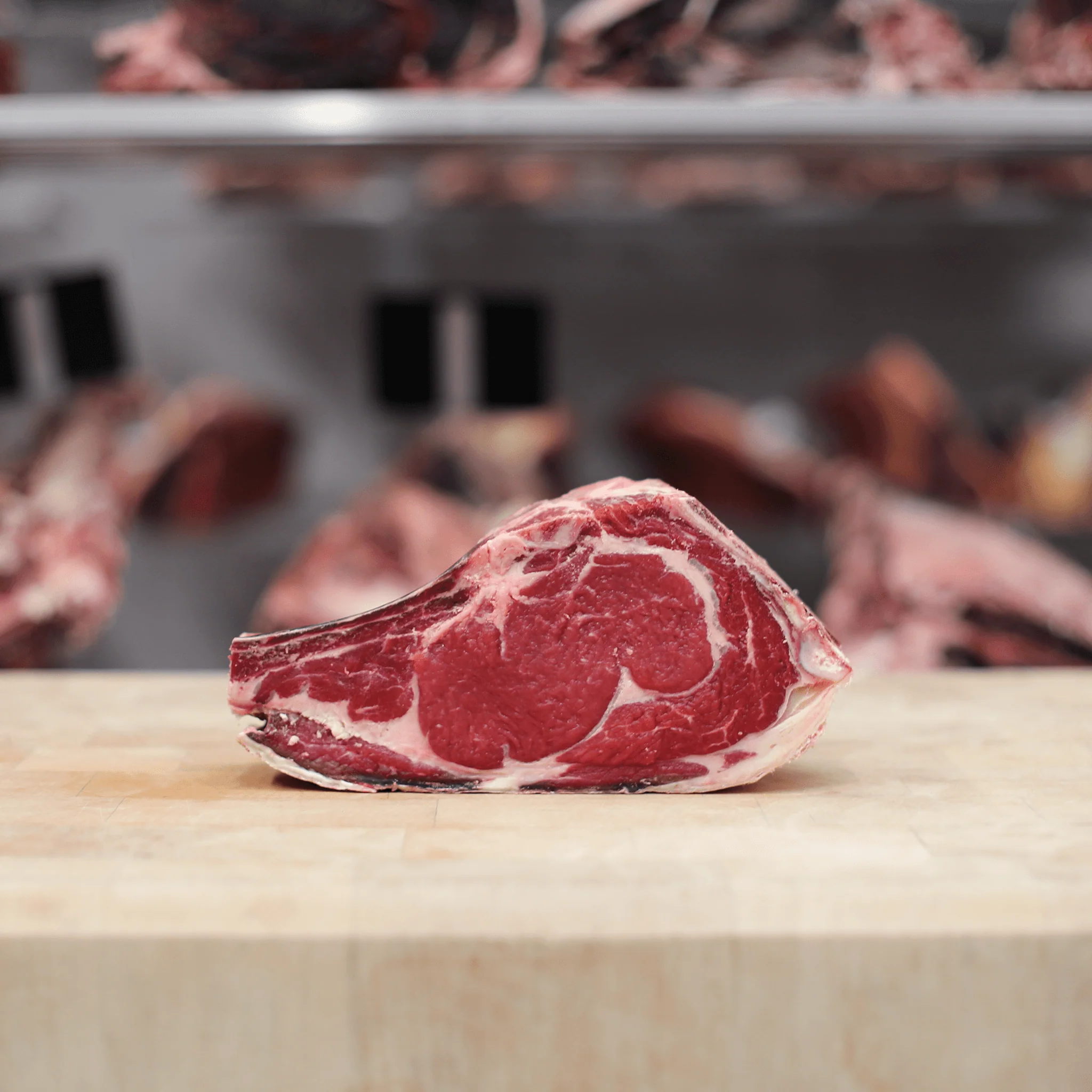 Côte à l'os Angus maturée